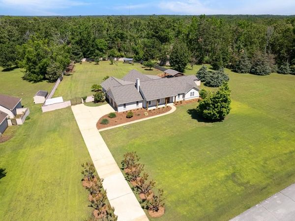 108 Cedar Hill Dr, Oxford, MS 38655