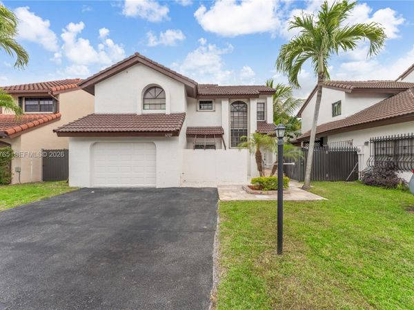 6327 SW 127th Pl , Miami, FL 33183