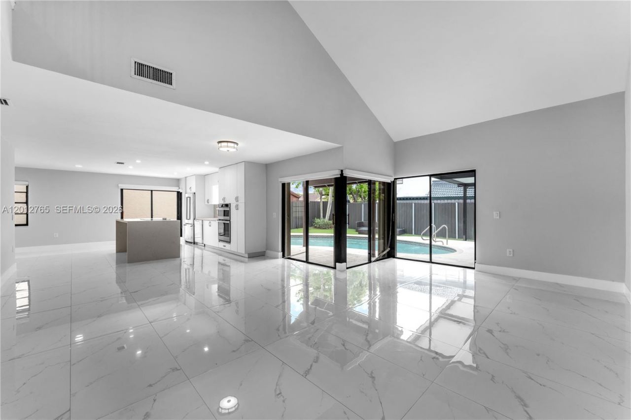 6327 SW 127th Pl, Miami, FL 33183 Photo