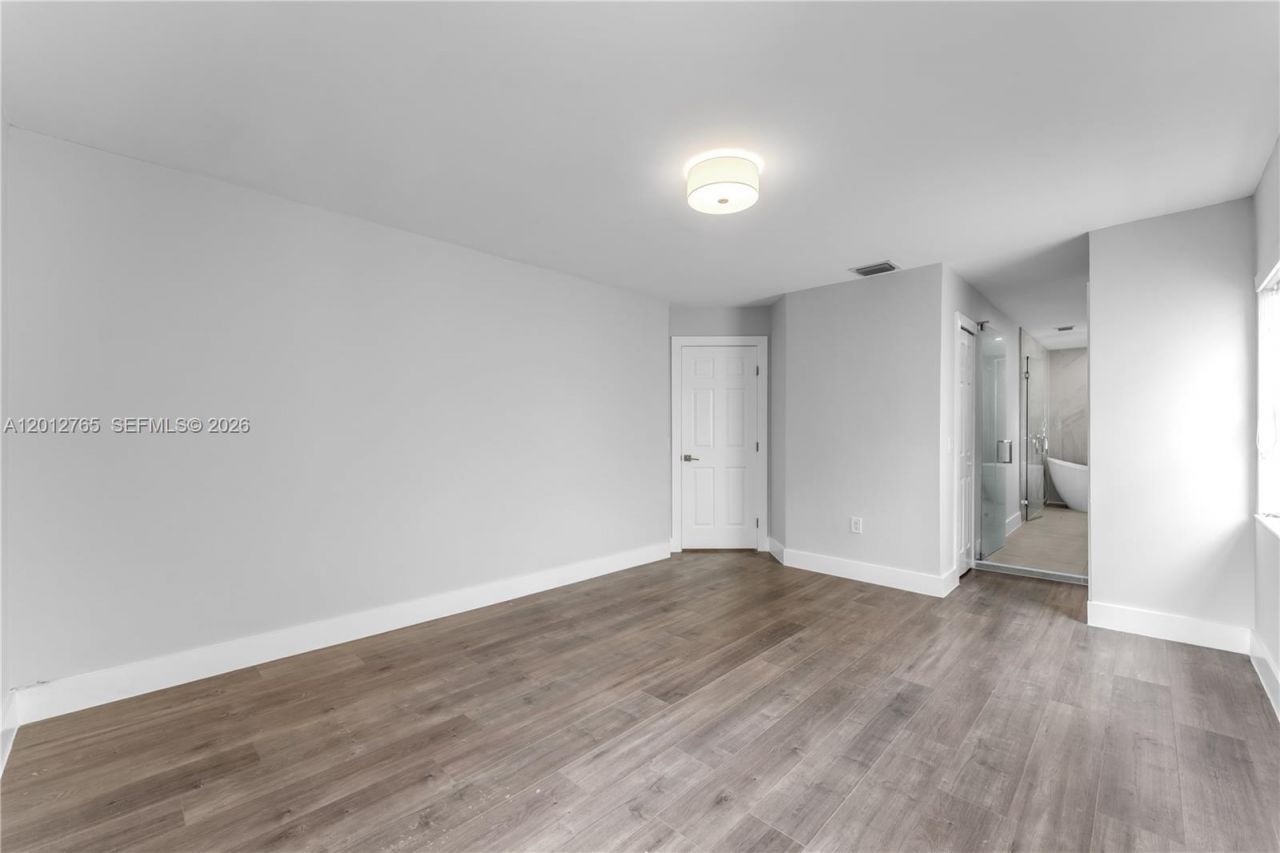 6327 SW 127th Pl, Miami, FL 33183 Photo