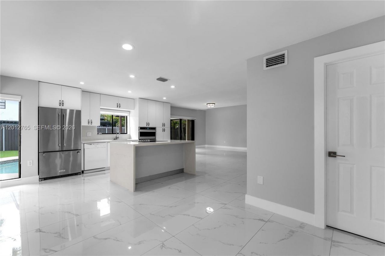 6327 SW 127th Pl, Miami, FL 33183 Photo