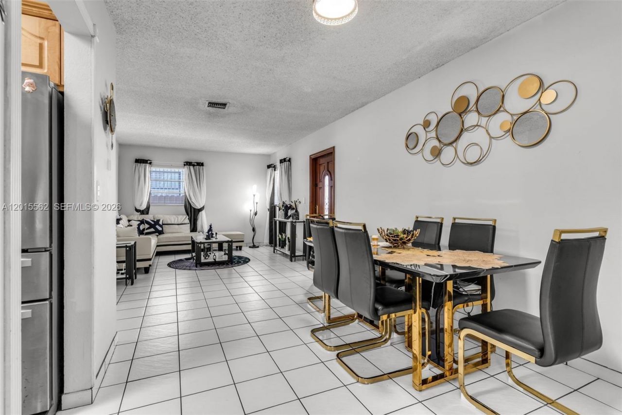 3270 SW 7th St , Miami, FL 33135 Photo