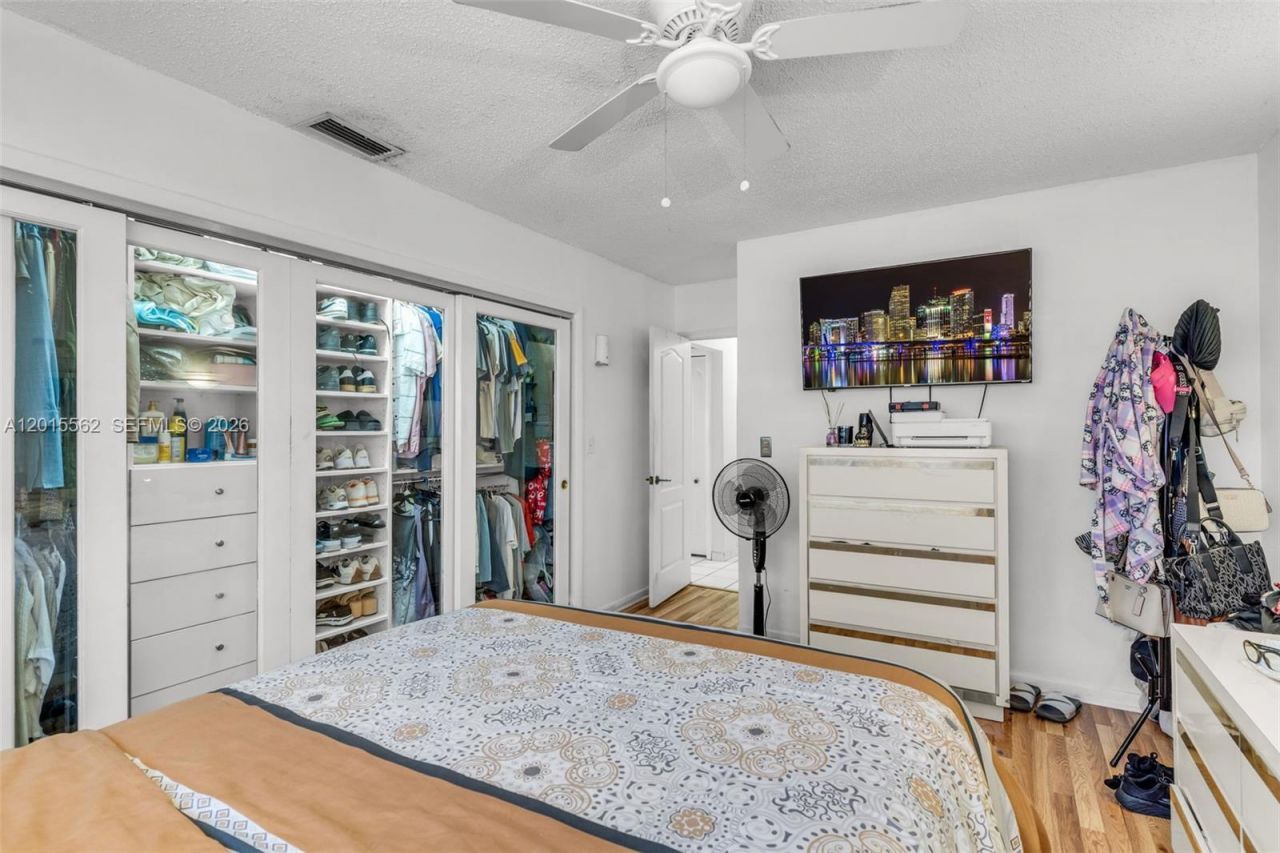 3270 SW 7th St , Miami, FL 33135 Photo