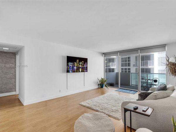 1200 West Ave , Unit 420, Miami Beach, FL 33139
