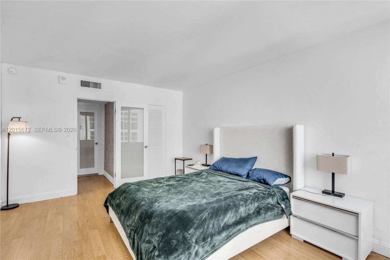 1200 West Ave, Unit 420, Miami Beach, FL 33139 Photo