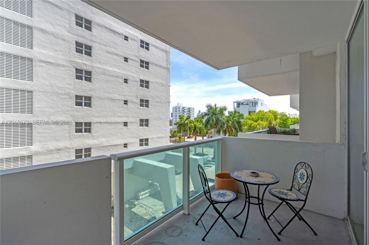 1200 West Ave, Unit 420, Miami Beach, FL 33139 Photo
