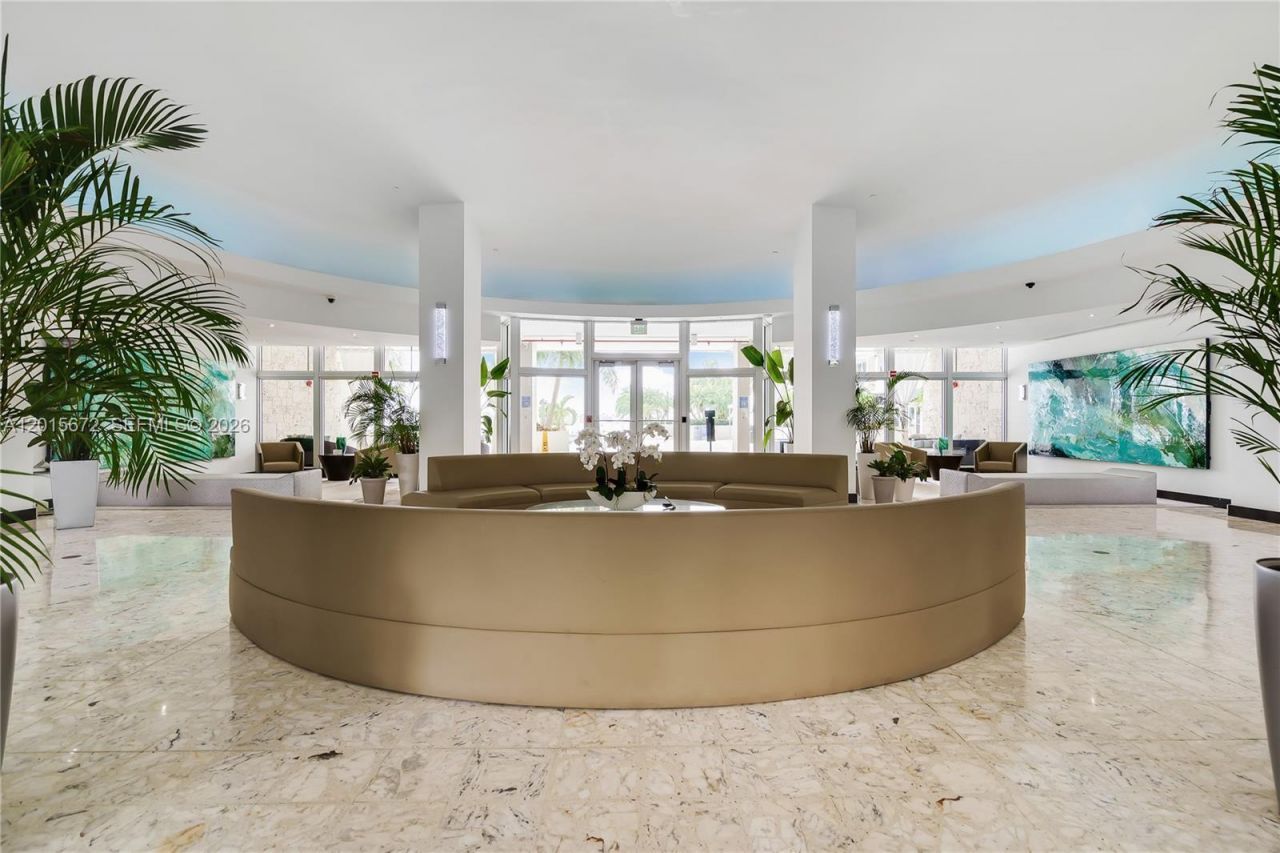1200 West Ave, Unit 420, Miami Beach, FL 33139 Photo