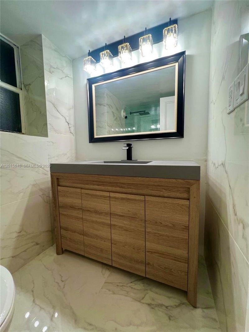 20300 W Country Club Dr, Unit 106-3, Aventura, FL 33180 Photo