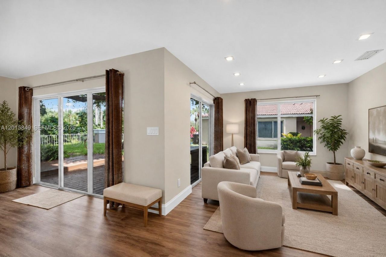 1603 W Harmony Lake Cir , Unit ., Davie, FL 33324 Photo