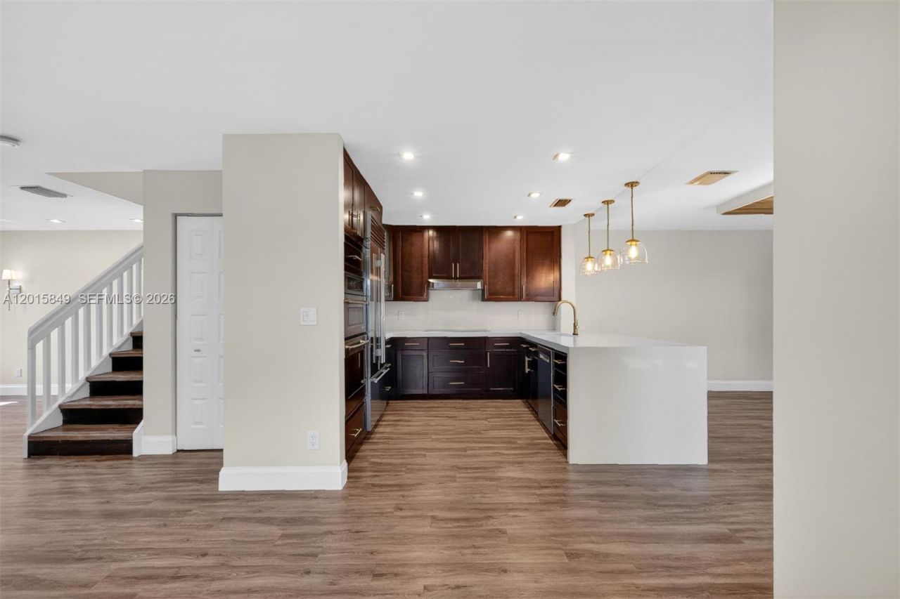 1603 W Harmony Lake Cir , Unit ., Davie, FL 33324 Photo