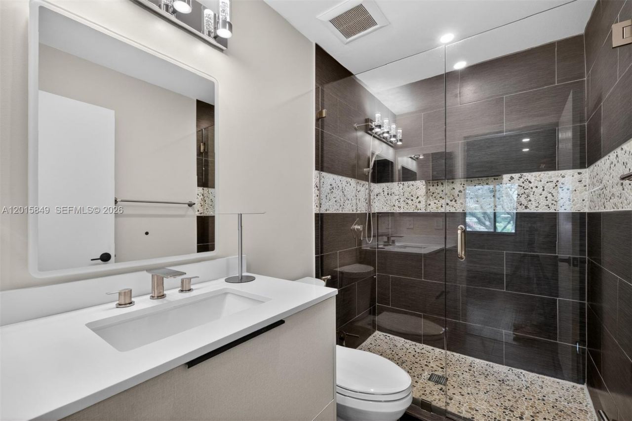 1603 W Harmony Lake Cir , Unit ., Davie, FL 33324 Photo