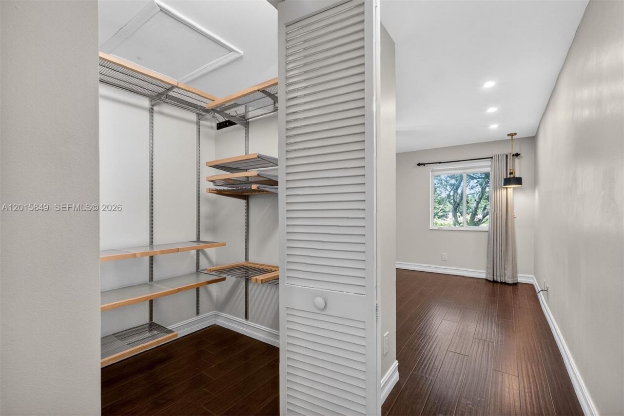 1603 W Harmony Lake Cir , Unit ., Davie, FL 33324 Photo