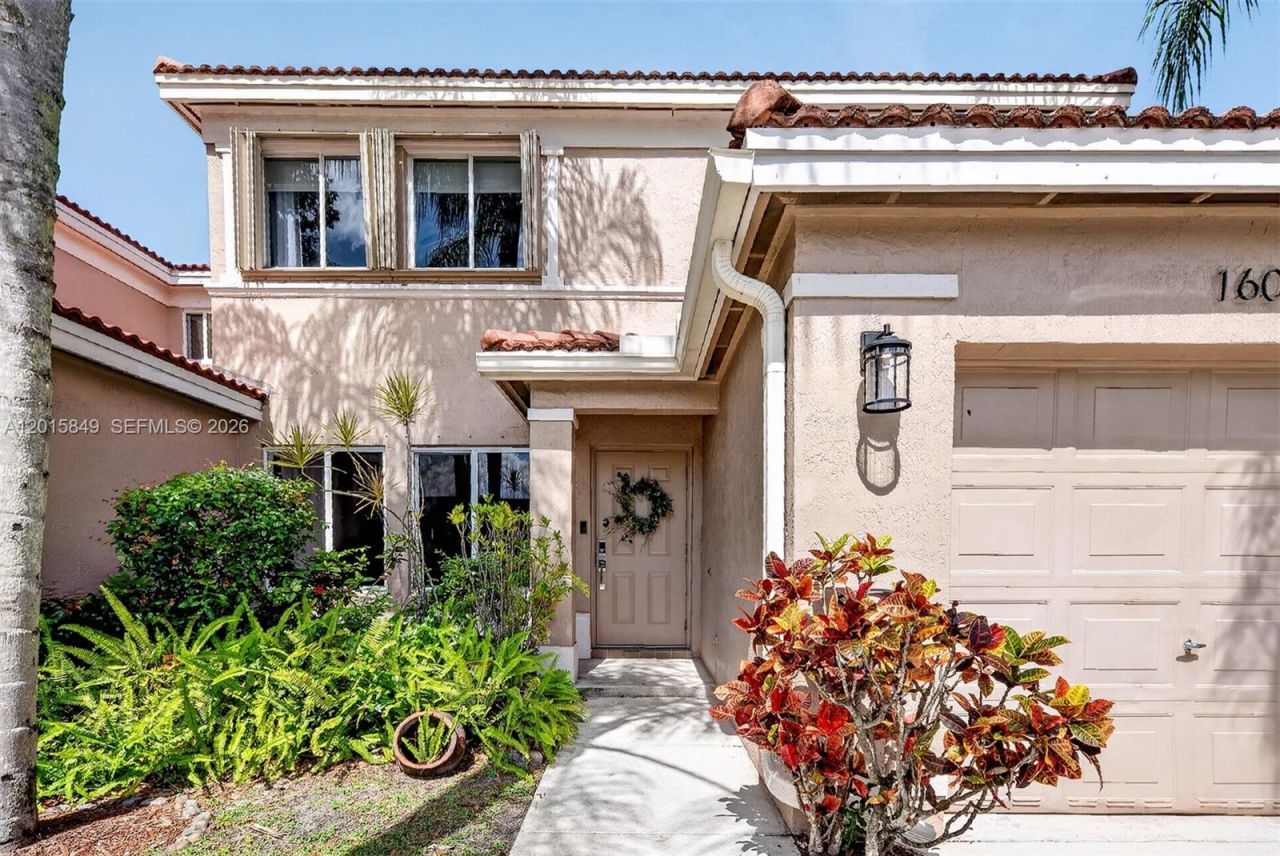 1603 W Harmony Lake Cir , Unit ., Davie, FL 33324 Photo