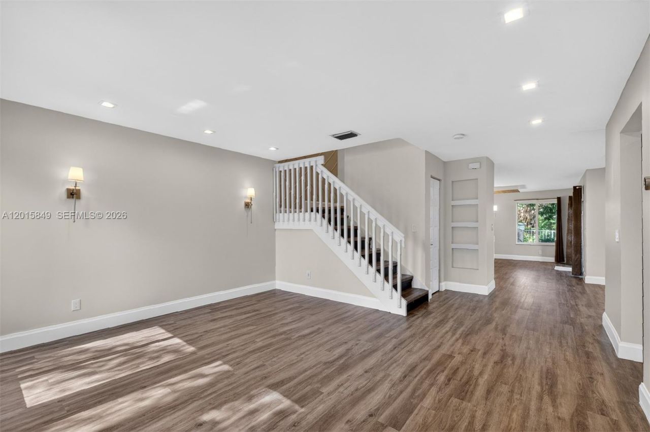 1603 W Harmony Lake Cir , Unit ., Davie, FL 33324 Photo