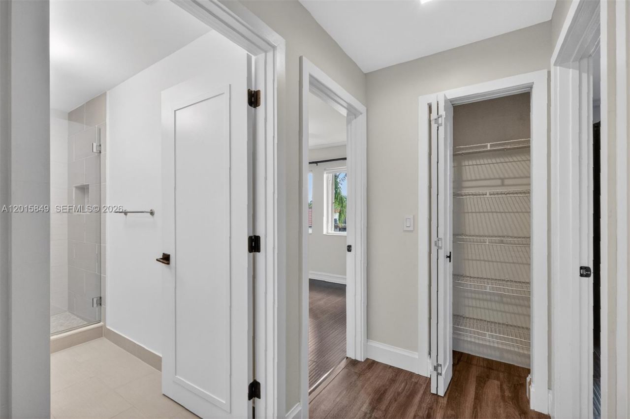 1603 W Harmony Lake Cir , Unit ., Davie, FL 33324 Photo
