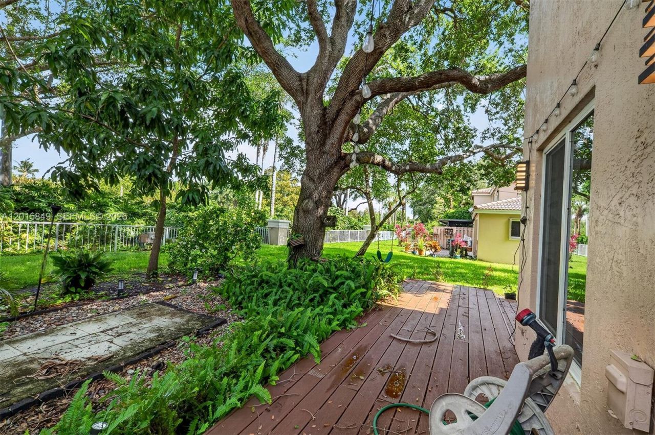 1603 W Harmony Lake Cir , Unit ., Davie, FL 33324 Photo
