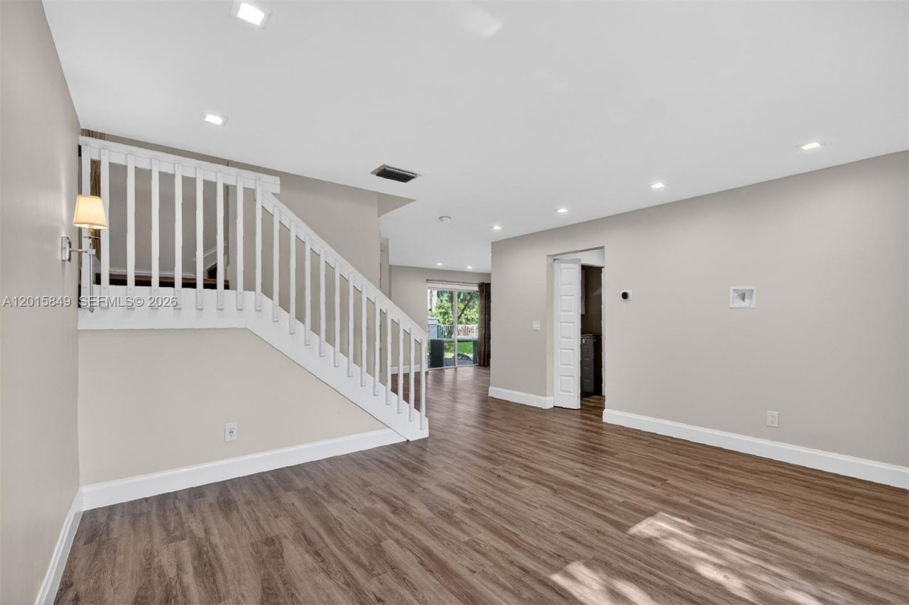 1603 W Harmony Lake Cir , Unit ., Davie, FL 33324 Photo