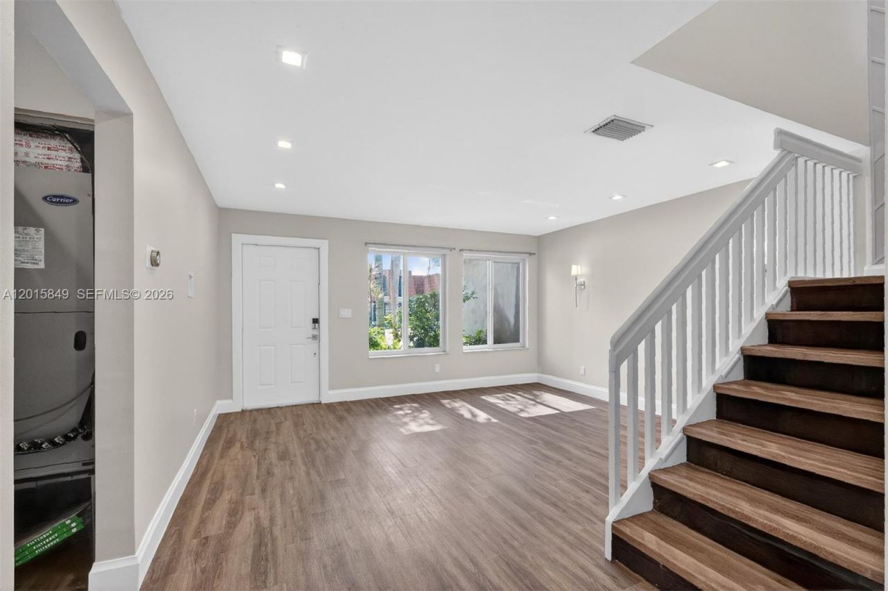 1603 W Harmony Lake Cir , Unit ., Davie, FL 33324 Photo