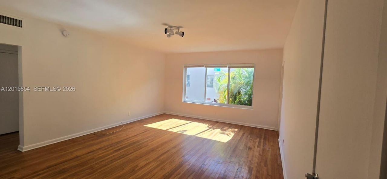 615 82nd St, Unit 1, Miami Beach, FL 33141 Photo
