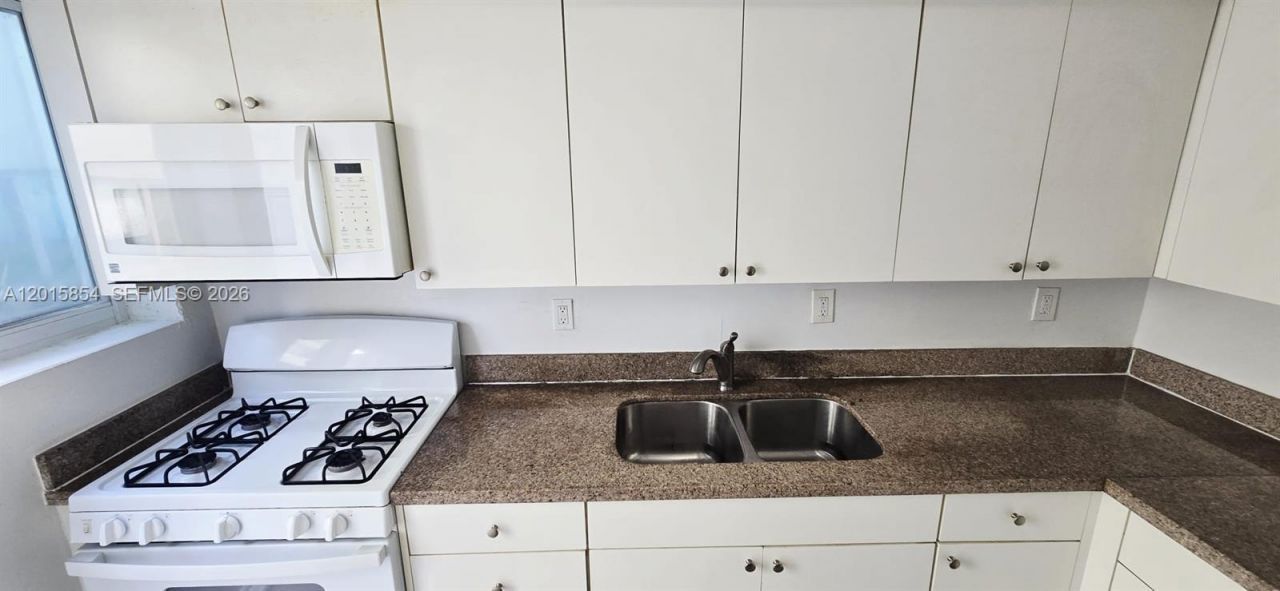 615 82nd St, Unit 1, Miami Beach, FL 33141 Photo