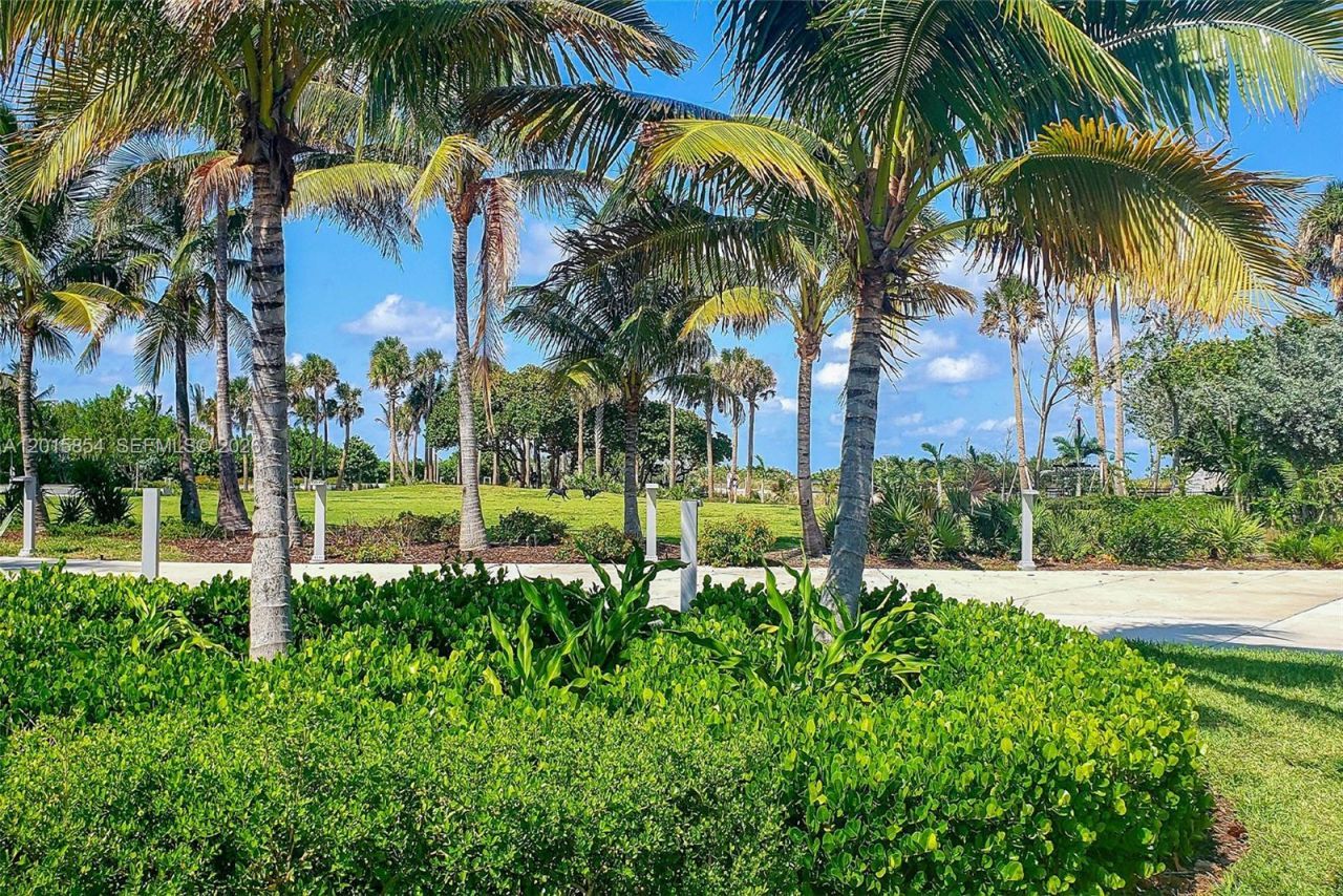 615 82nd St, Unit 1, Miami Beach, FL 33141 Photo