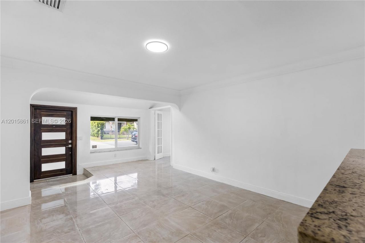 1835 SW 18th St, Miami, FL 33145 Photo