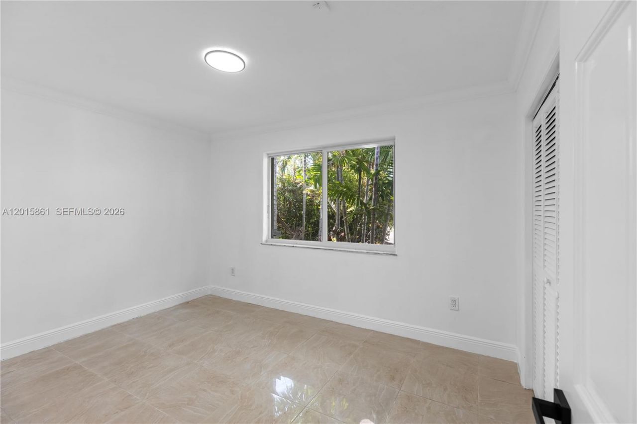 1835 SW 18th St, Miami, FL 33145 Photo