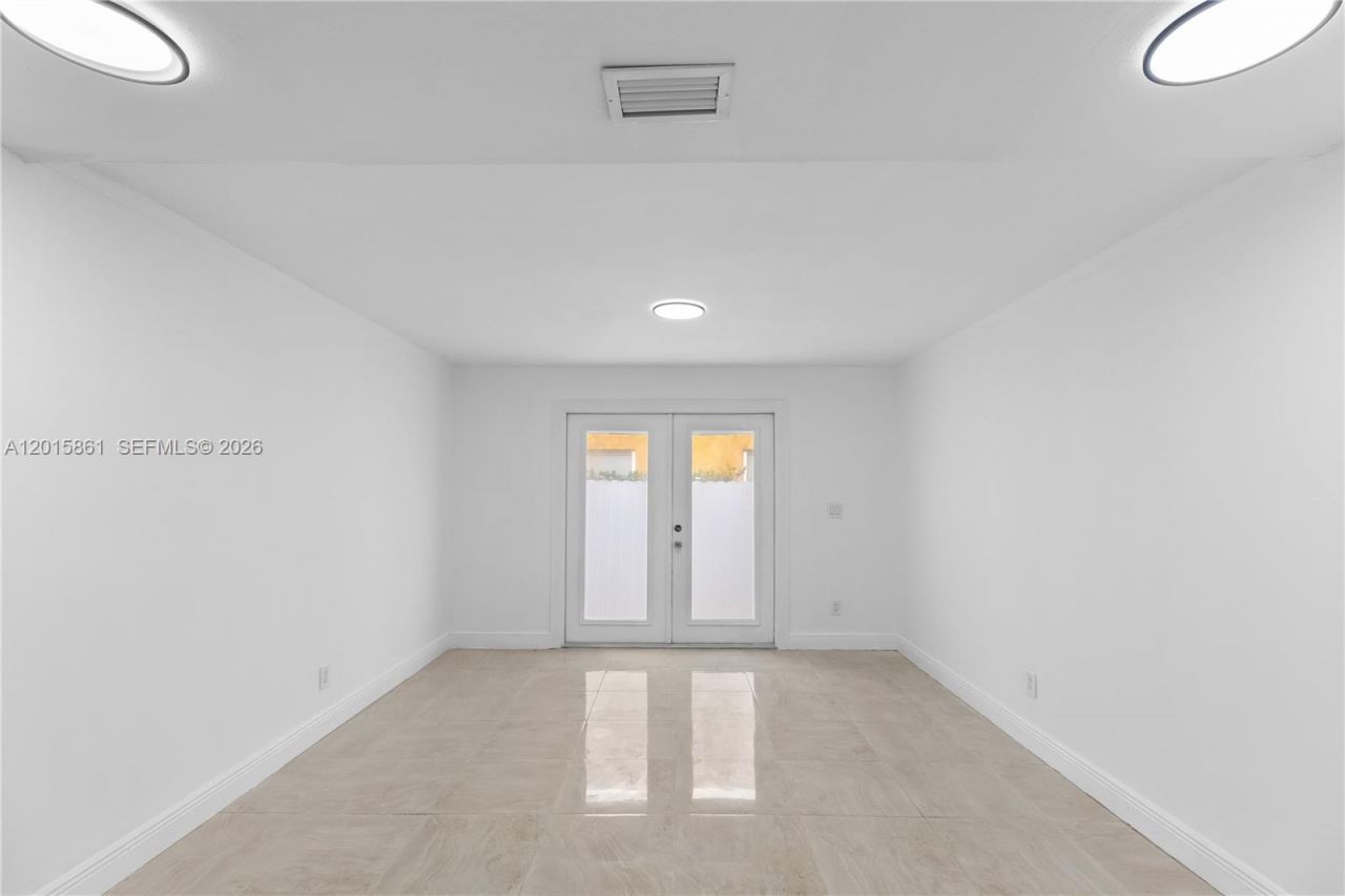 1835 SW 18th St, Miami, FL 33145 Photo