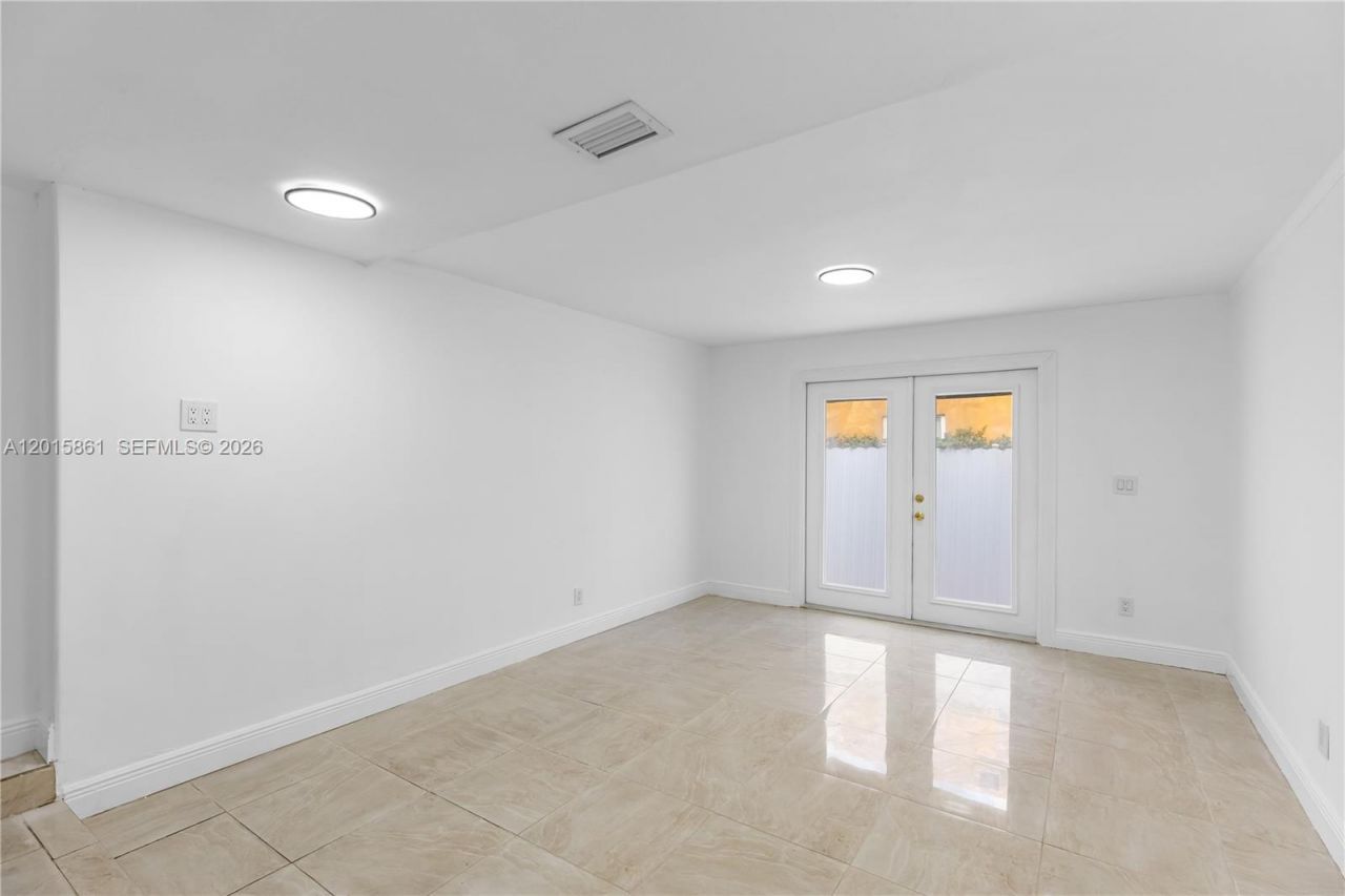 1835 SW 18th St, Miami, FL 33145 Photo
