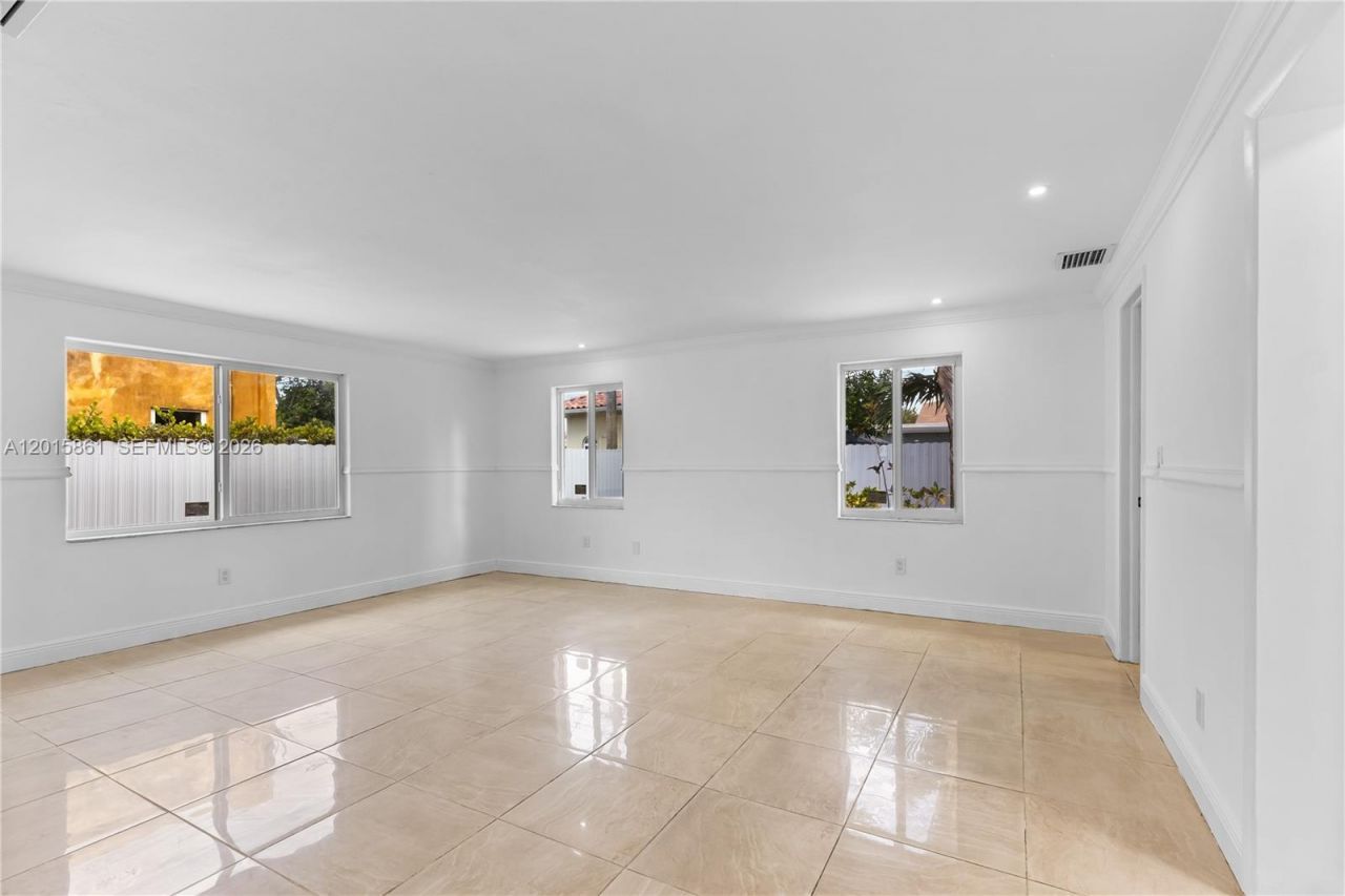 1835 SW 18th St, Miami, FL 33145 Photo
