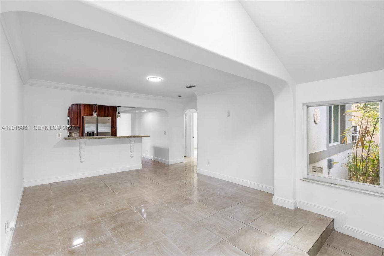 1835 SW 18th St, Miami, FL 33145 Photo