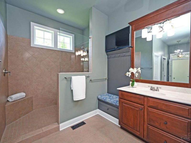 7054 Harbour Town Drive, West Chester, OH 45069 Photo 33