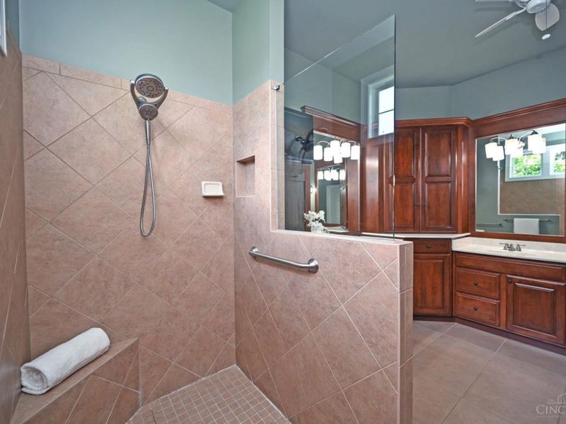7054 Harbour Town Drive, West Chester, OH 45069 Photo 34