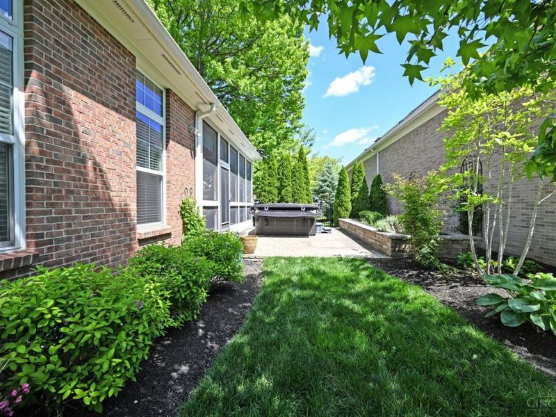 7054 Harbour Town Drive, West Chester, OH 45069 Photo 63