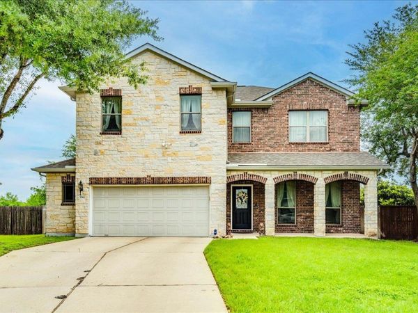 2061 Genesta DR, Buda, TX 78610