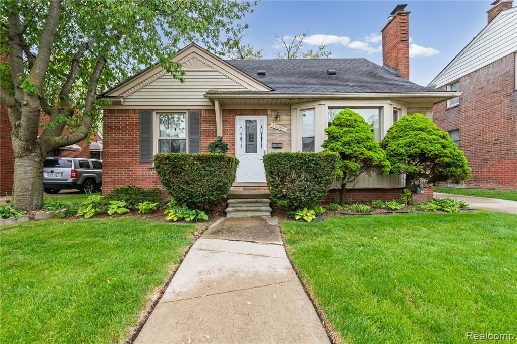 15093 White Avenue, Allen Park, MI 48101 Main Photo
