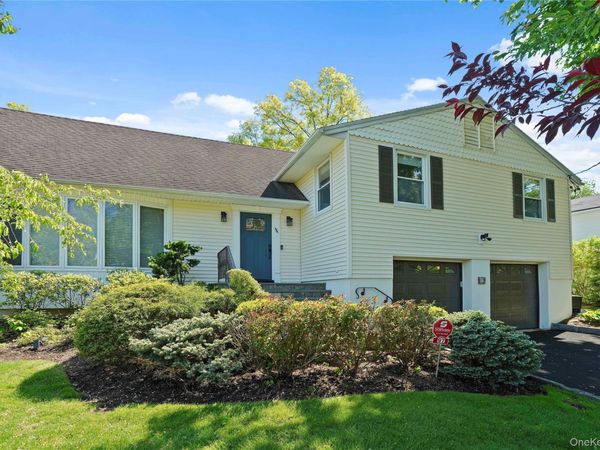 97 Hanson Lane , New Rochelle, NY 10804