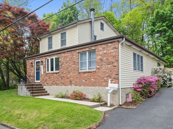 64 Woodfield Terrace , Tarrytown, NY 10591