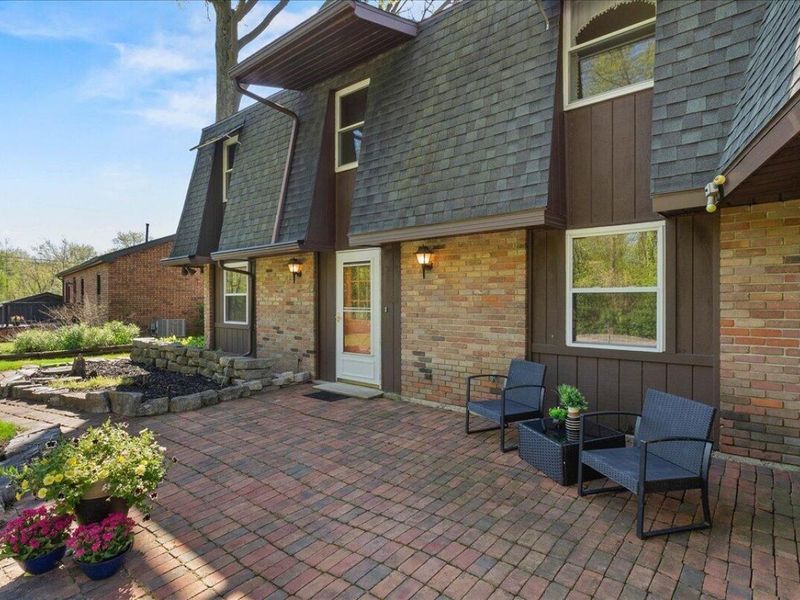 8095 Blue Heron Cove, Huntsville, OH 43324 Photo 6
