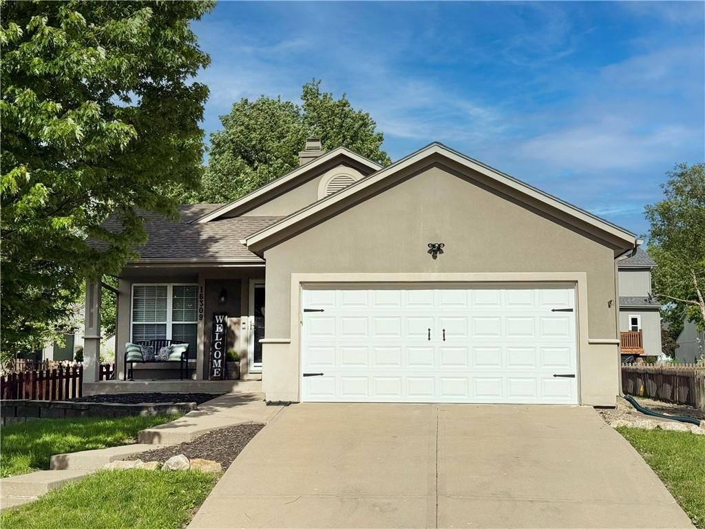 16309 S Avalon Street, Olathe, KS 66062 Main Photo