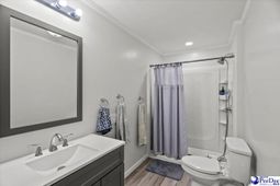 1111 Syracuse St. photo 4