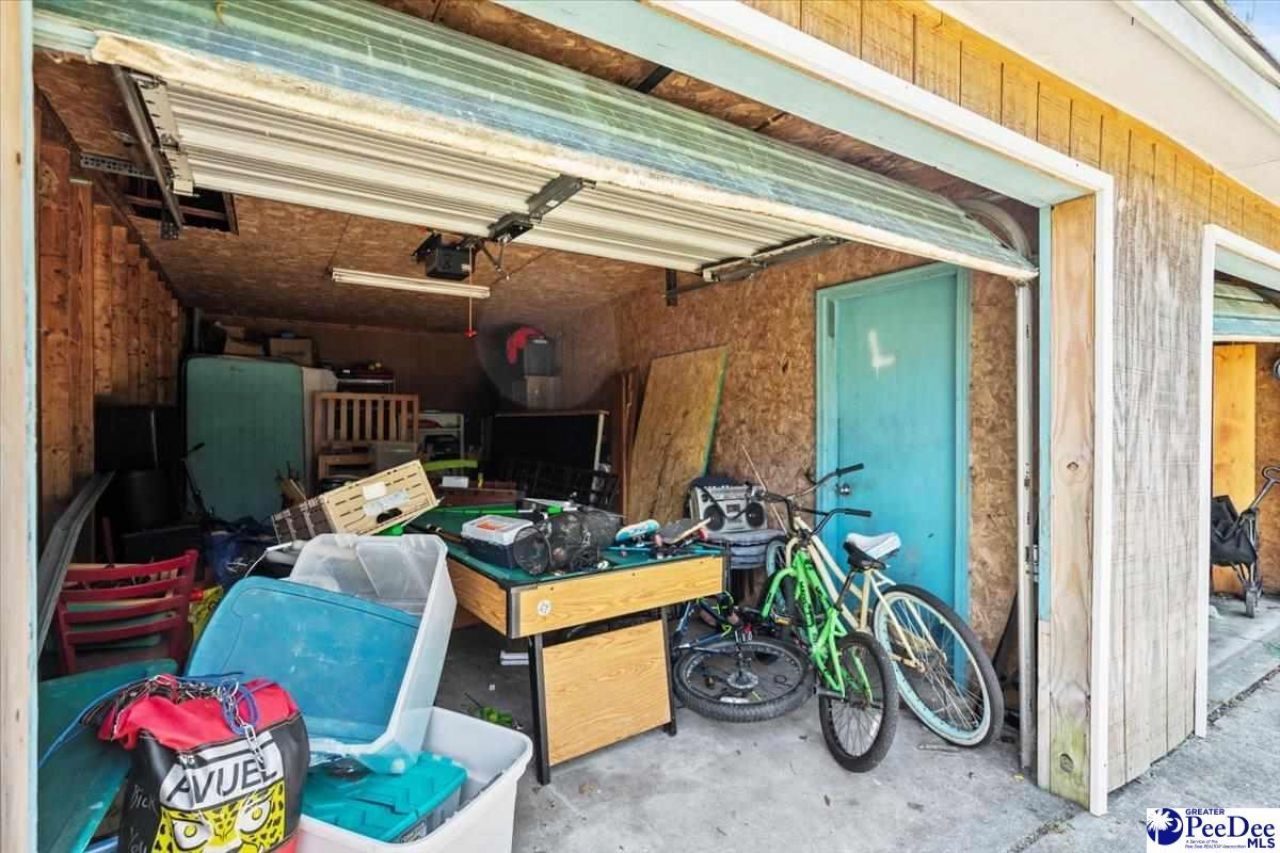1111 Syracuse St. Photo 34