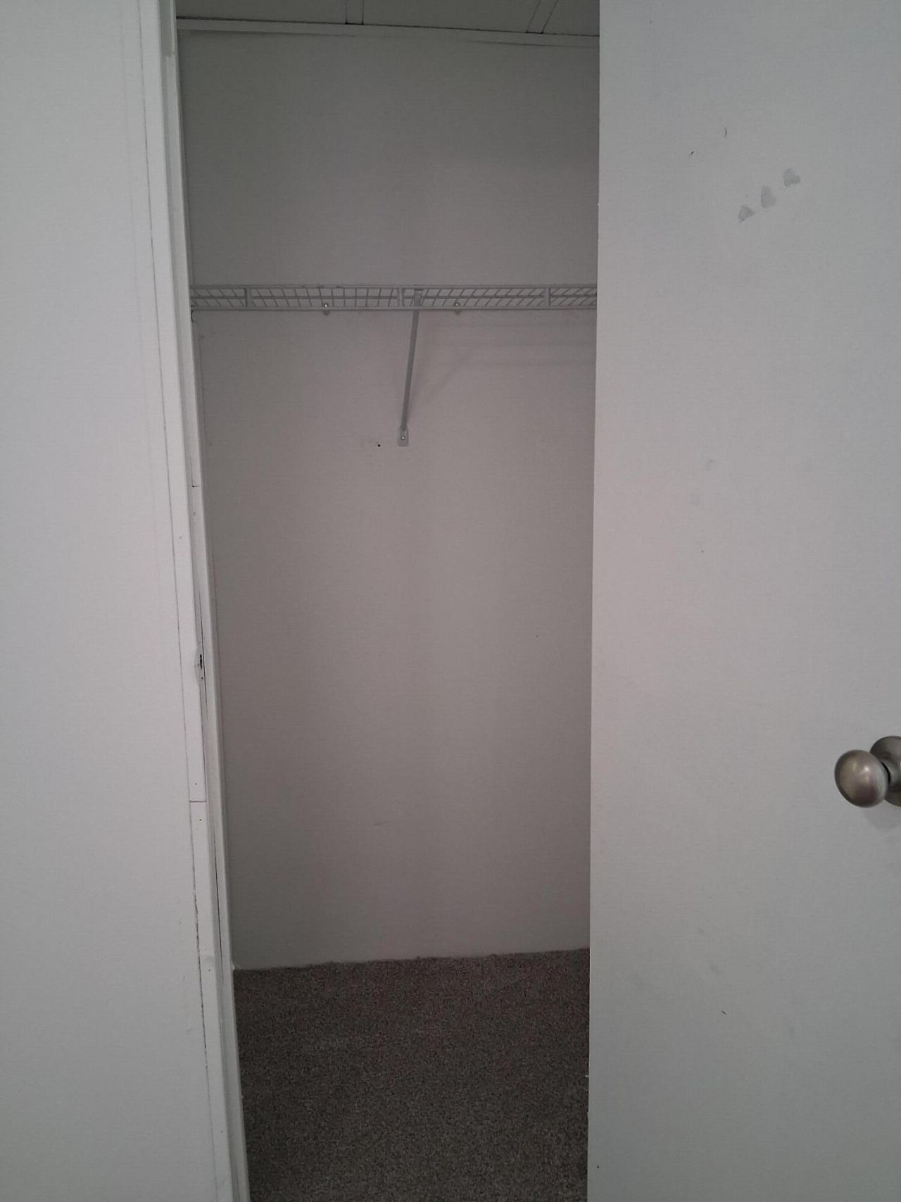 213 Enterprise Street Photo 10