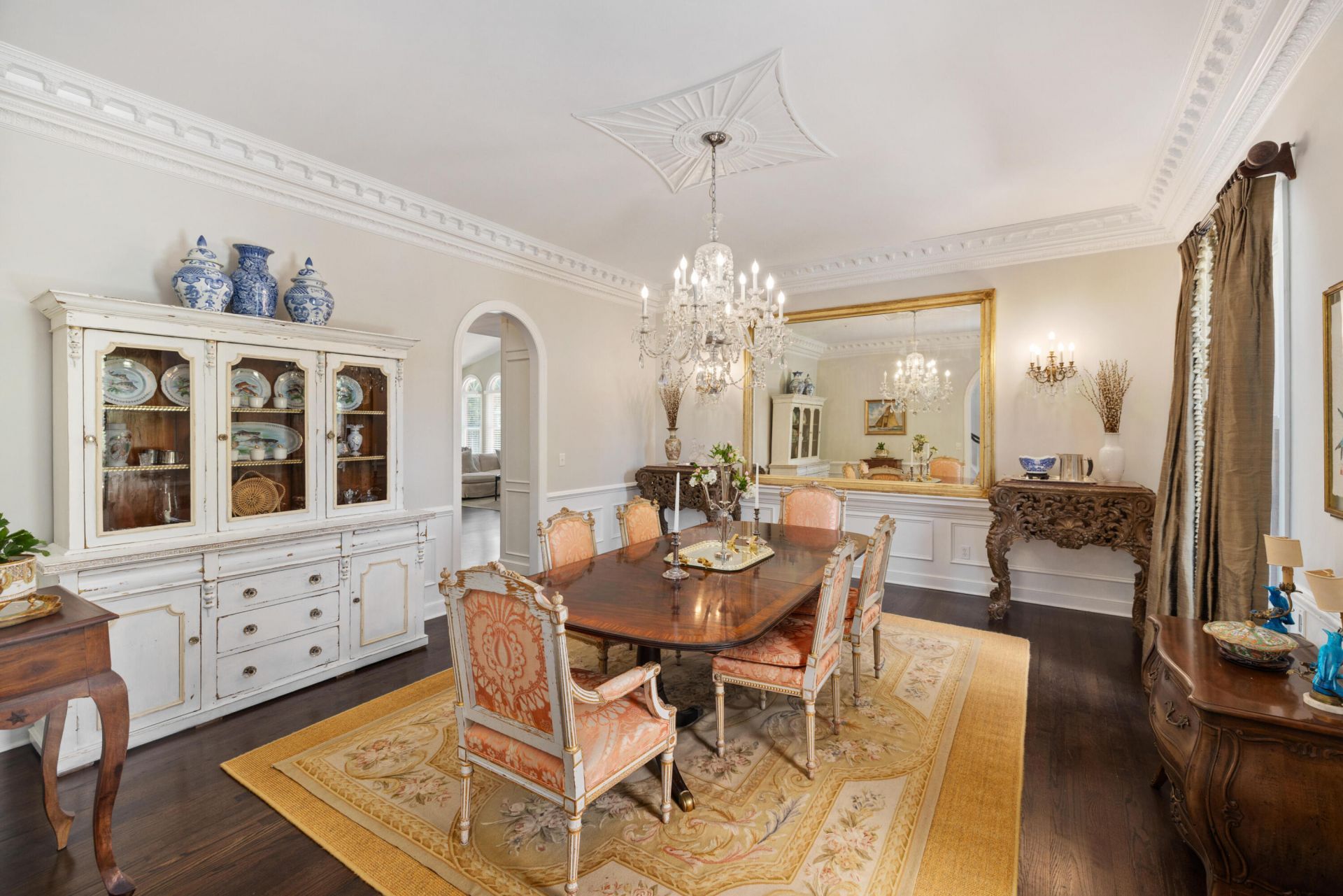 1210 Chersonese Round Photo 11