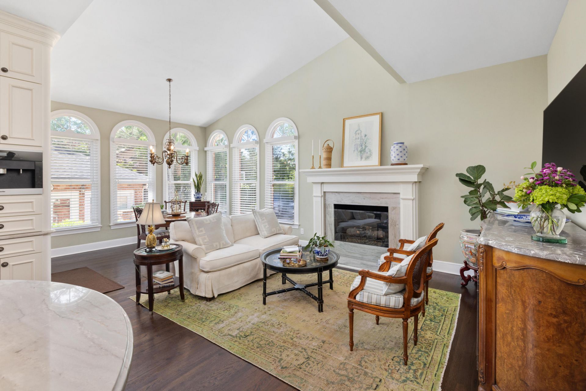 1210 Chersonese Round Photo 18