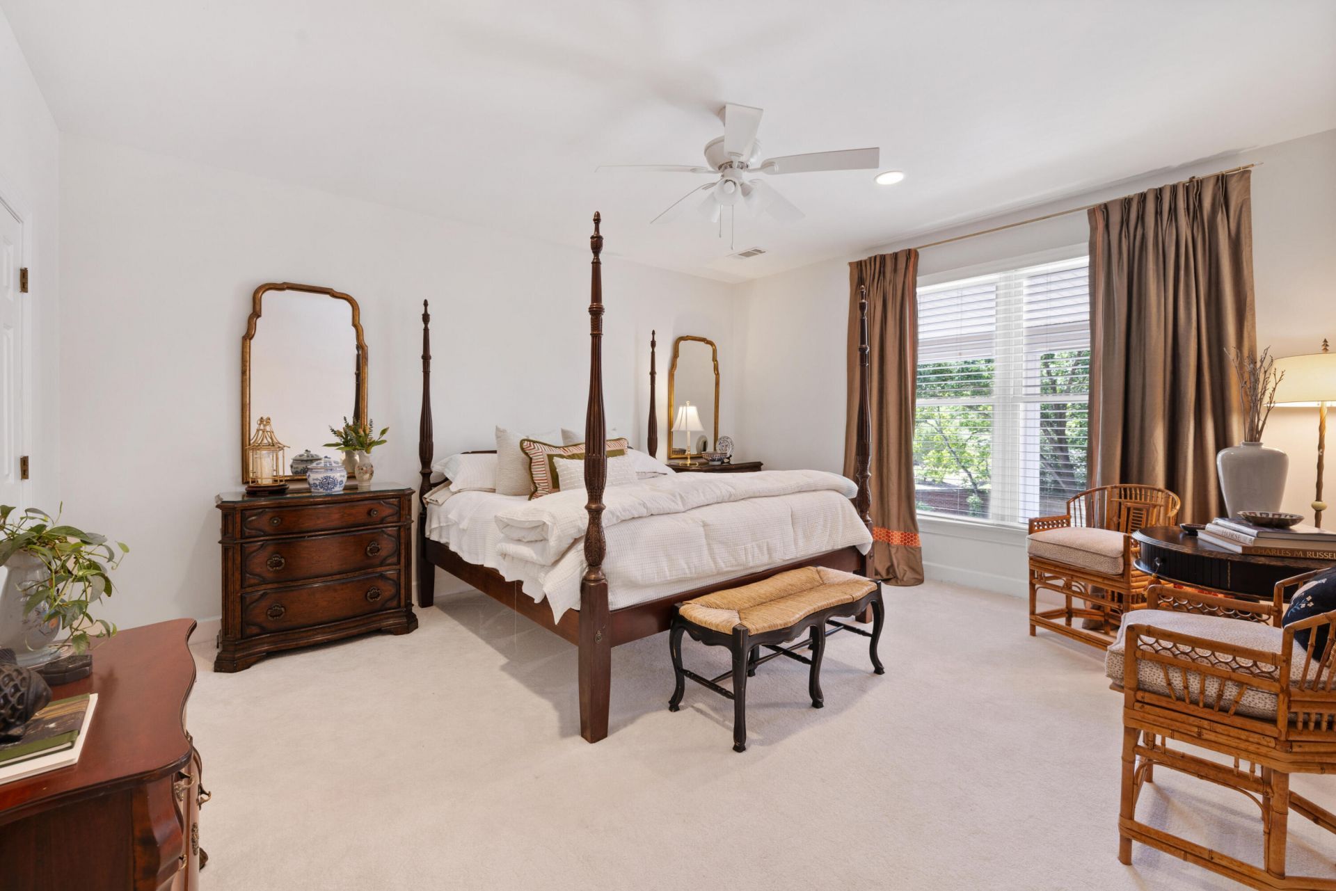 1210 Chersonese Round Photo 40
