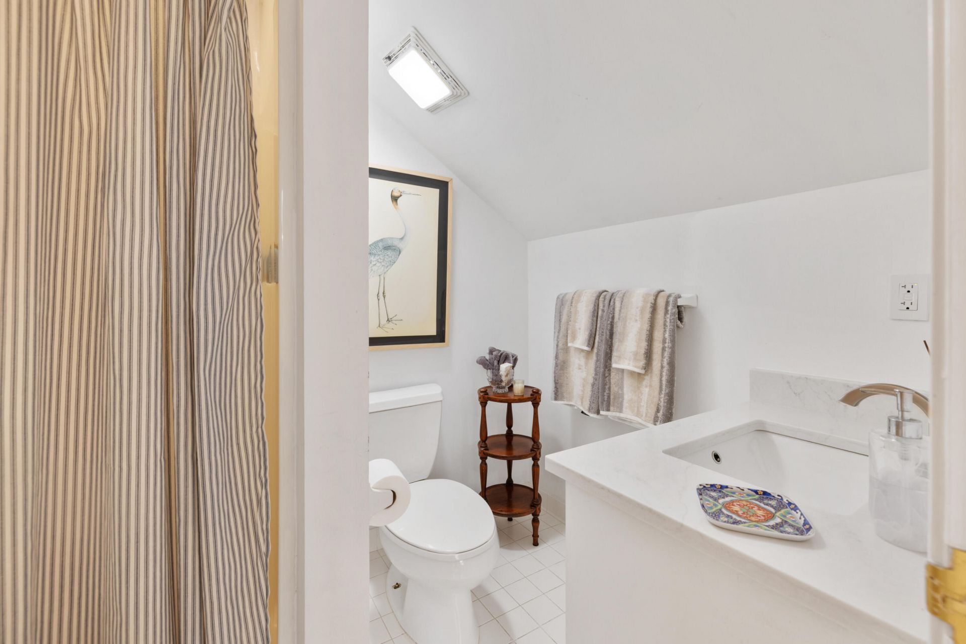 1210 Chersonese Round Photo 53