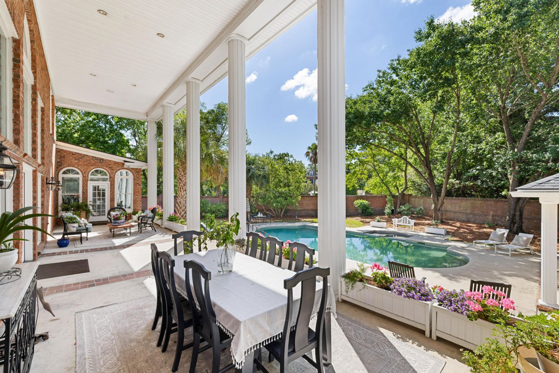 1210 Chersonese Round Photo 54