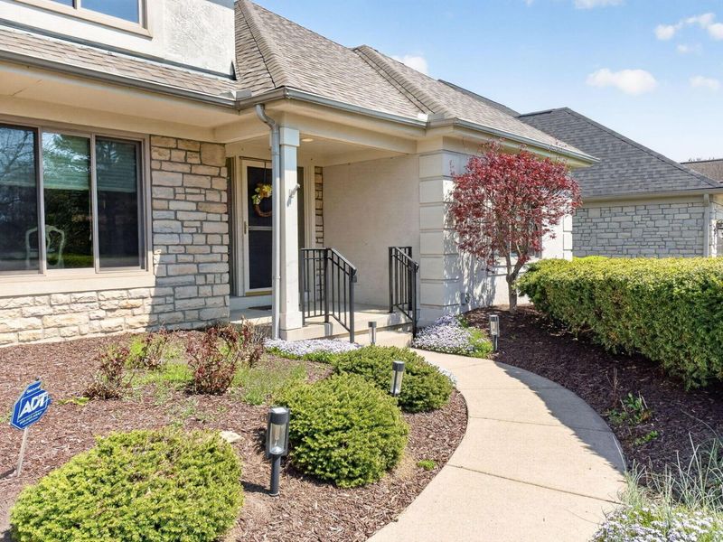 7304 Jefferson Meadows Drive, Blacklick, OH 43004 Photo 4