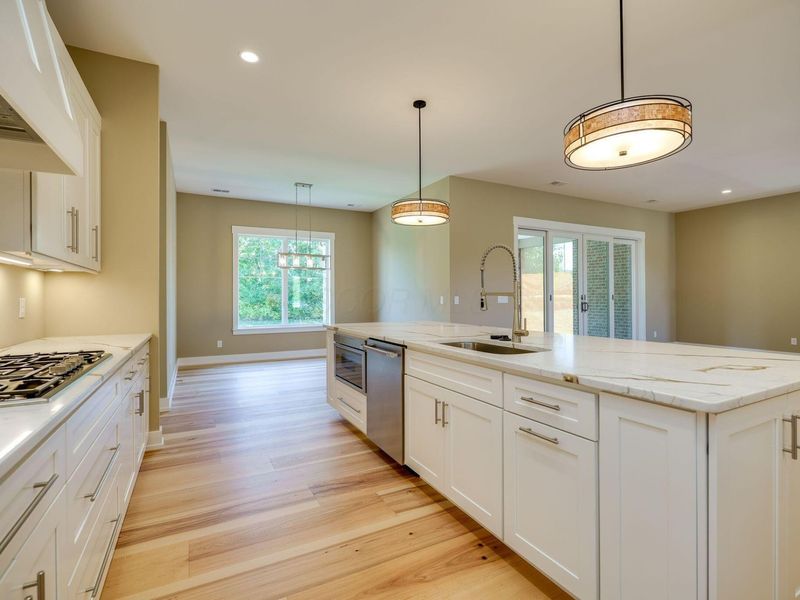 9882 Saddle Creek Trail , Centerville, OH 45458 Photo 19